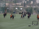 צפו באוהדי בית